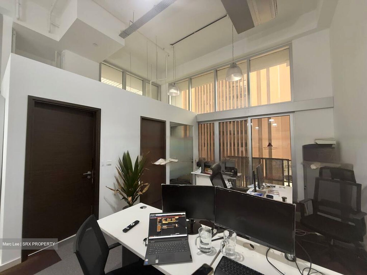 Eon Shenton (D2), Office #453865131